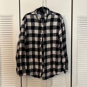 Men’s flannel shirt size Large